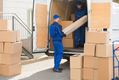 Moving van service for local house removals in Temple