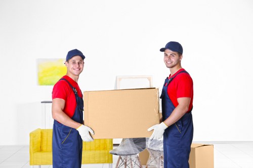 Commercial removal vehicle for business moves in Temple